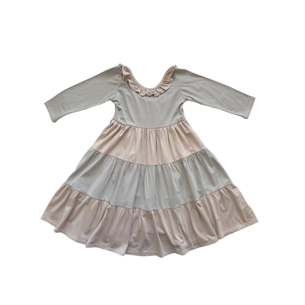 Vivie And Ash Layered Ruffle Dress Size 7